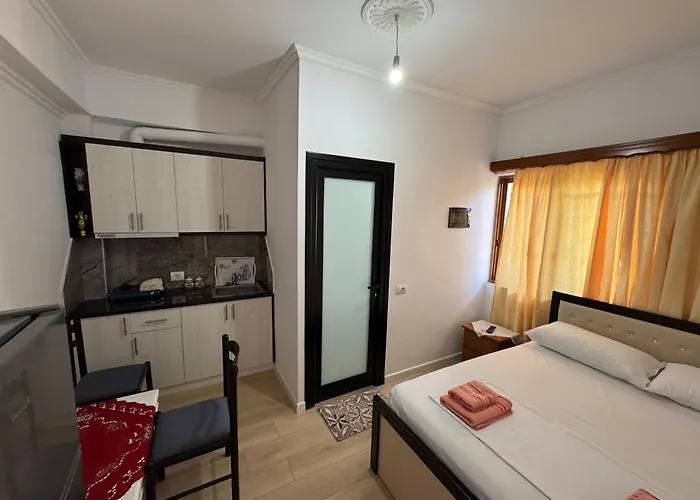 Toni Caca * 卡萨米尔