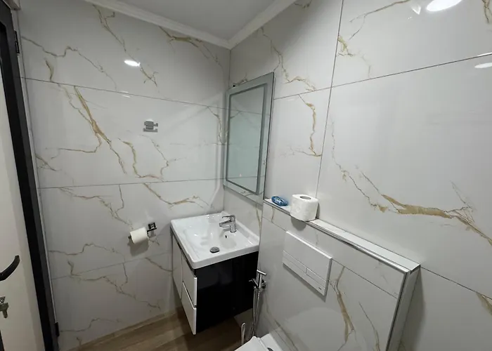 Toni Caca 卡萨米尔